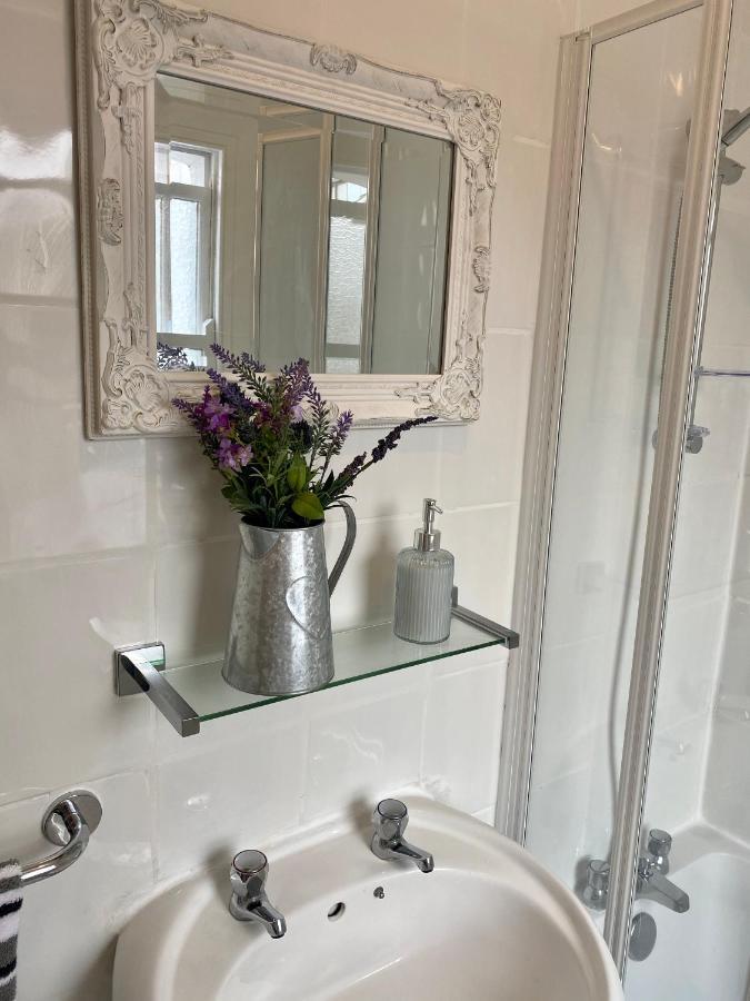 Beautiful 2 bedroom flat in Camden Londen Buitenkant foto
